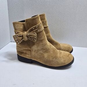Charming Tan Girls Boots with Bow and Studs